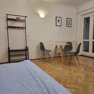 Hostel Rooms4rest Cisowa - Private For Tourists - Atr Consulting Sp, Z O,o,, Warszawa